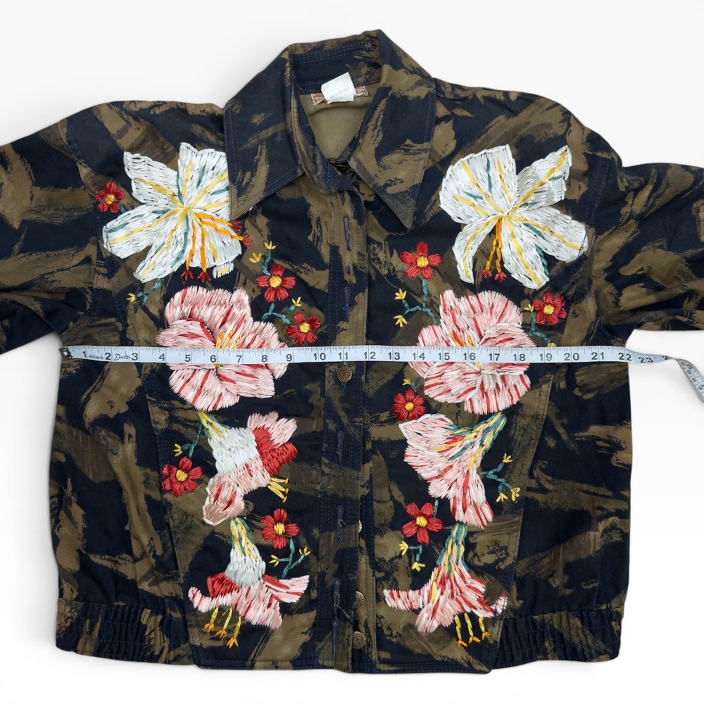 Gene Ewing Bis Bomber Jacket Camo Floral Embroidered VTG 1991 Funky Boho Fit M/L - Picture 8 of 9